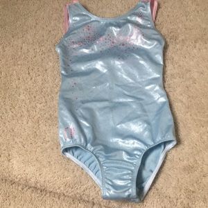 Girls gymnastics Leo